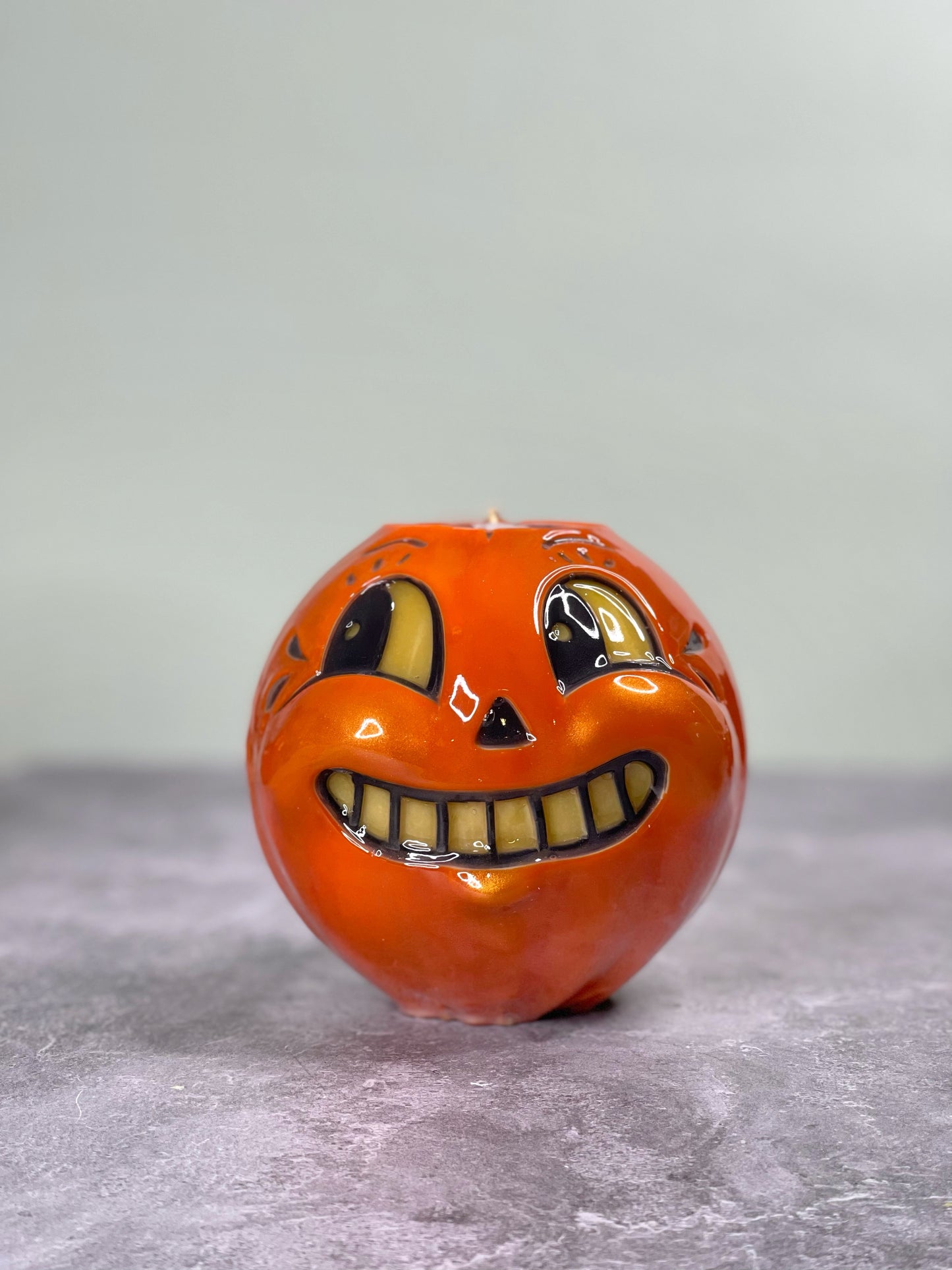Una alegre calabaza de Halloween en colaboración con Johanna Parker