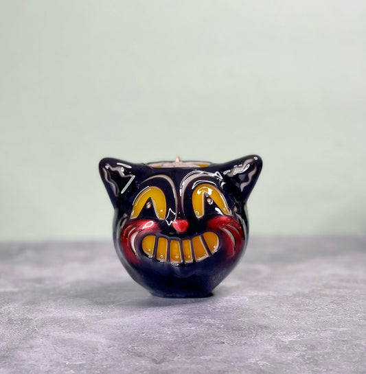 Miniatura del sonriente gato negro Jack en colaboración con Johanna Parker