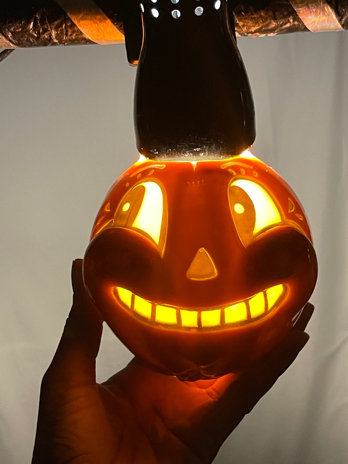 Una alegre calabaza de Halloween en colaboración con Johanna Parker