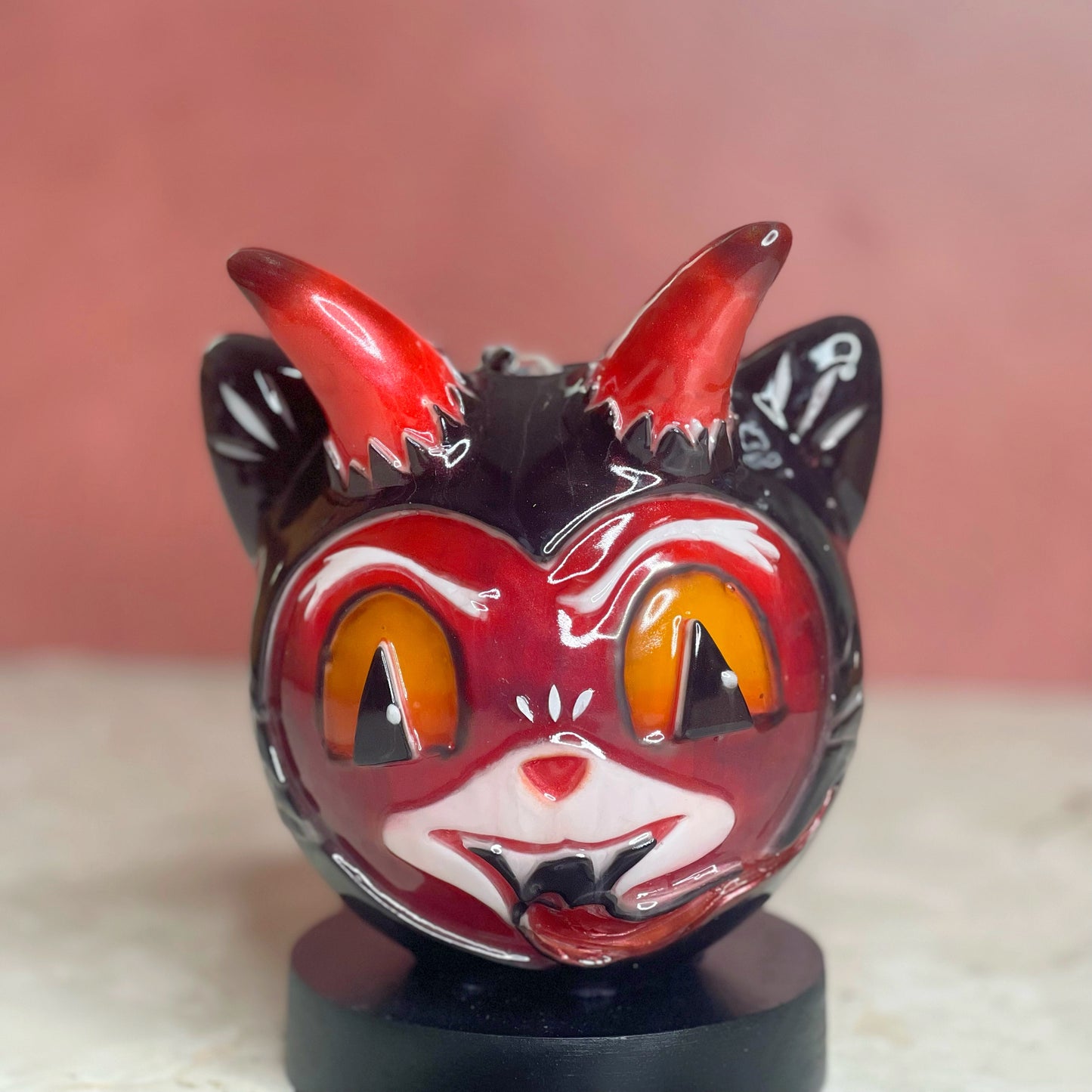Krampus Cat en colaboración con Spookshow Babe Designs