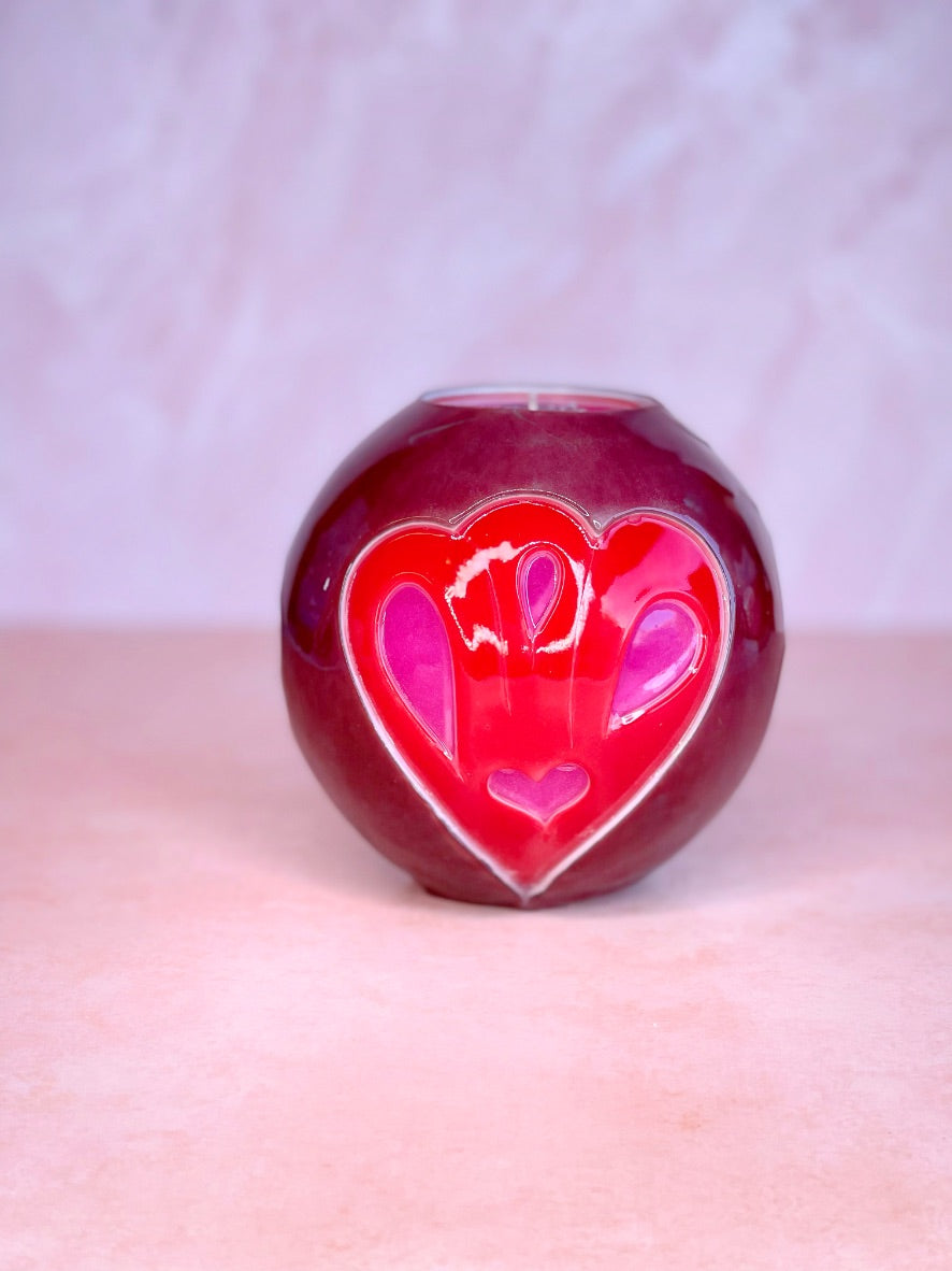Búho rosa y rojo