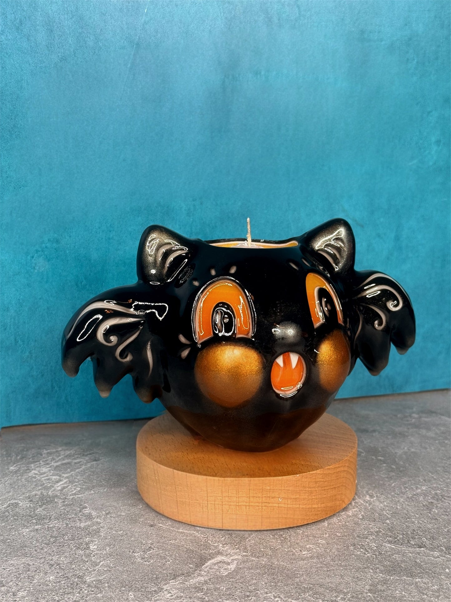 Bellowing Bat in collab w/ Johanna Parker